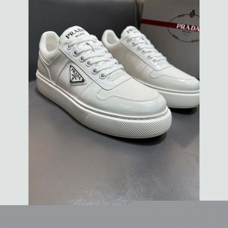 Pra*a sneakers